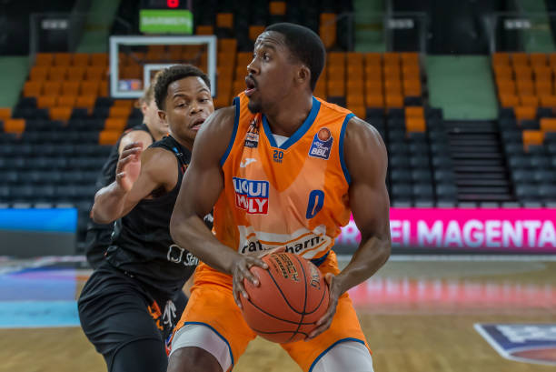 型上市公司 型上市公司