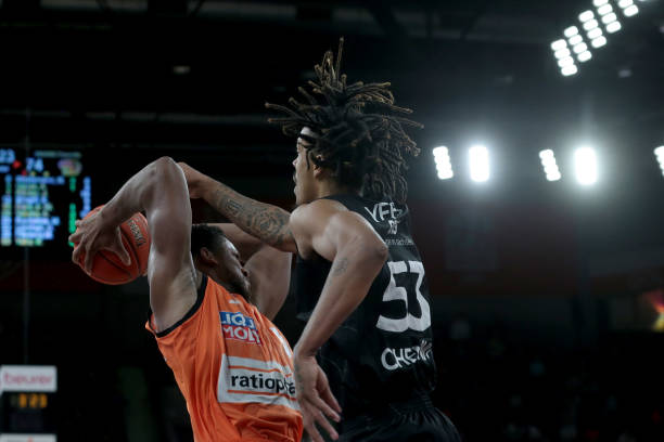 断挑战传统 断挑战传统